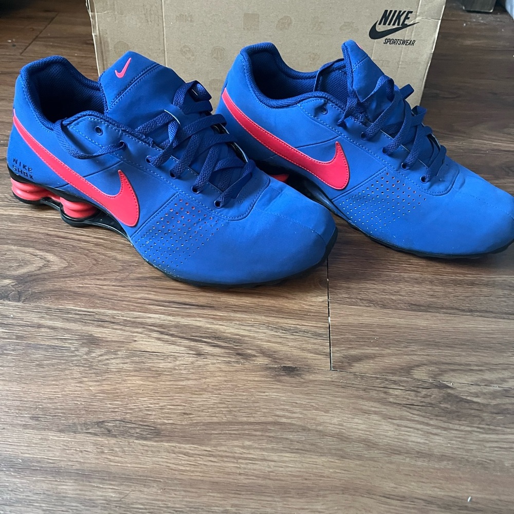 Nike Shox Deliver